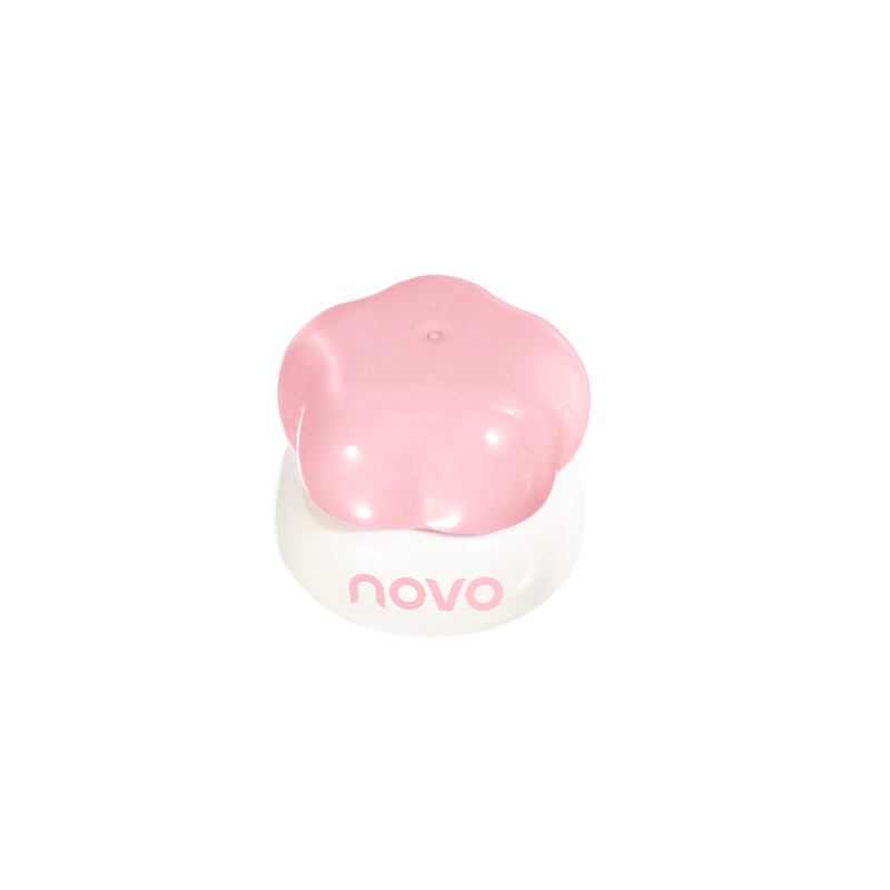 NOVO Sweetheart Milk Jelly Can Lip Gloss Lip Gloss is not easy to stick to cups and color. It's a student bestseller that makes you look fair without makeup. Wholesale at affordable prices Item Picture