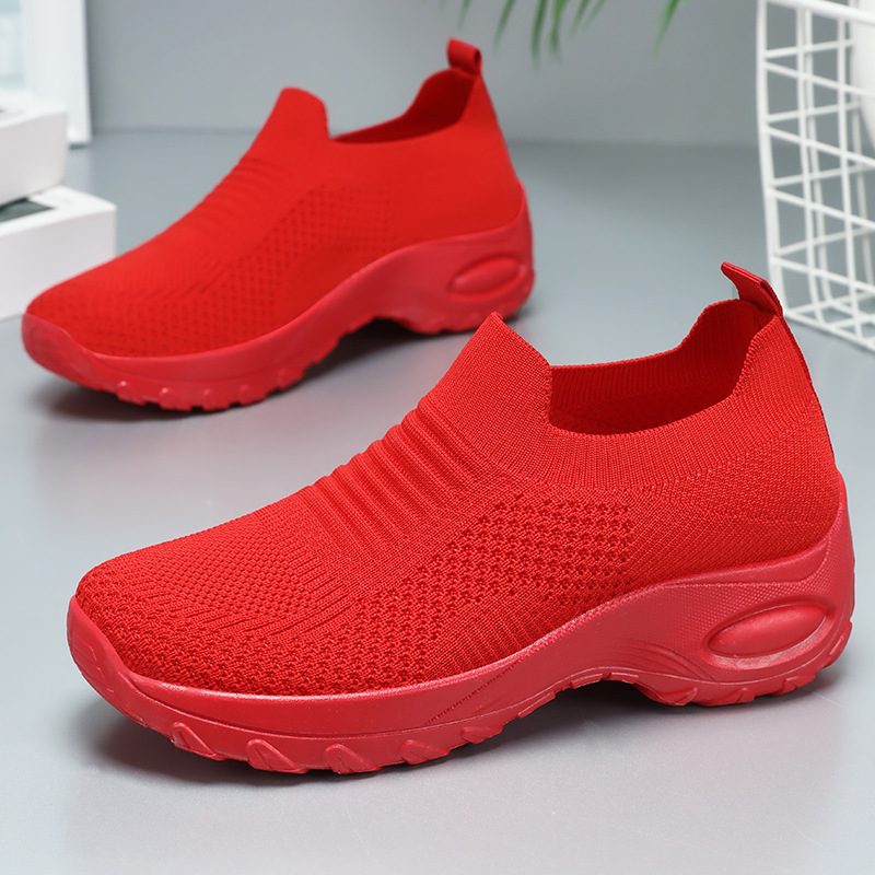 Women's casual shoes, cross-border versatile women's shoes, one-step lazy shoes, flying woven breathable mesh shoes, soft-soled women's single shoes Application Scenario