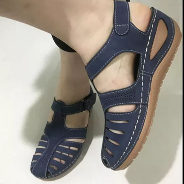 A large quantity of summer vintage women's sandals, sewing clogs, comfortable round-toe women's shoes in multiple color series, size 43 Application Scenario