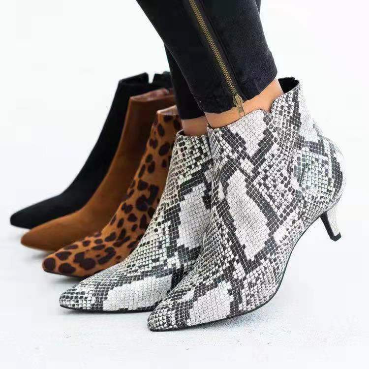 New cross-border large-sized ankle boots for autumn and winter in Europe and America, fashionable round toe Chelsea style mid-heel pointed Dr. Martens boots for women full figure