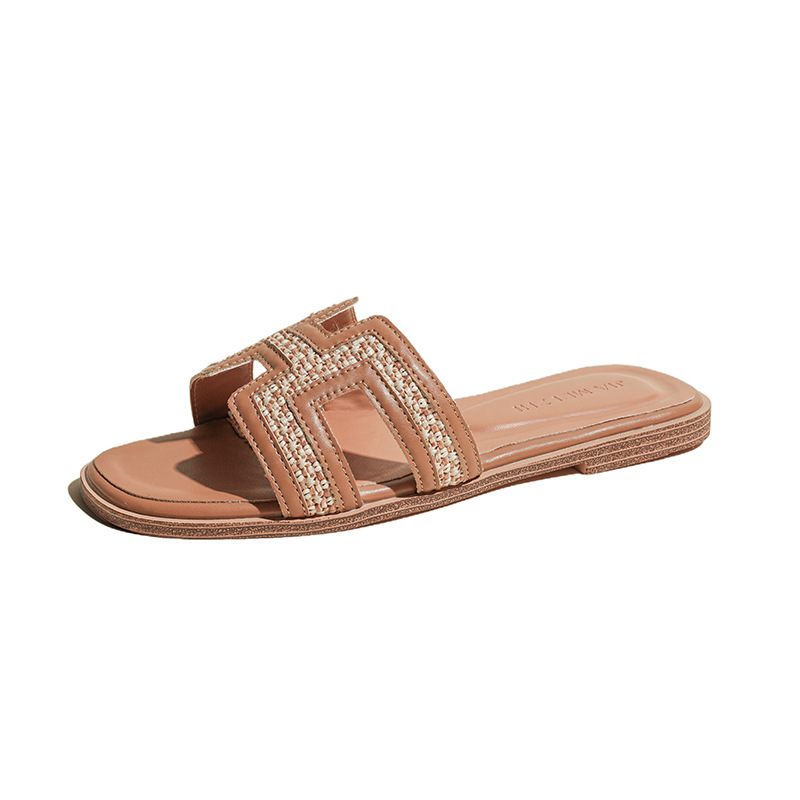 Cool flip-flops women's beach shoes, Fairy Style 2025 Korean version one-shoulder new summer versatile slippers for women to wear outside in summer with flat bottom Item Picture
