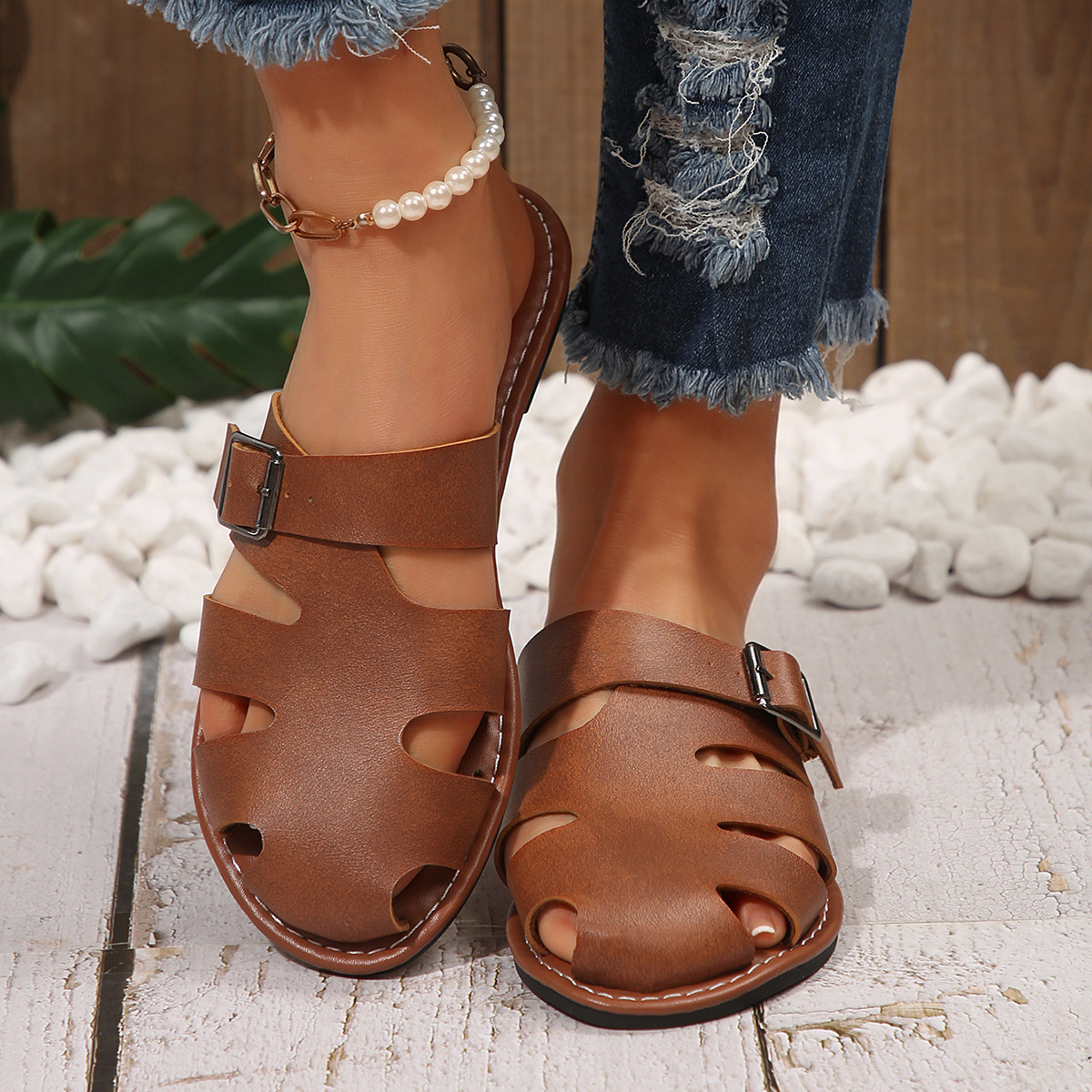 2025 European and American Baotou belt-buckle women's slippers Cross-border wish New 43-size foreign trade women's shoes summer wear beach shoes Specification drawing