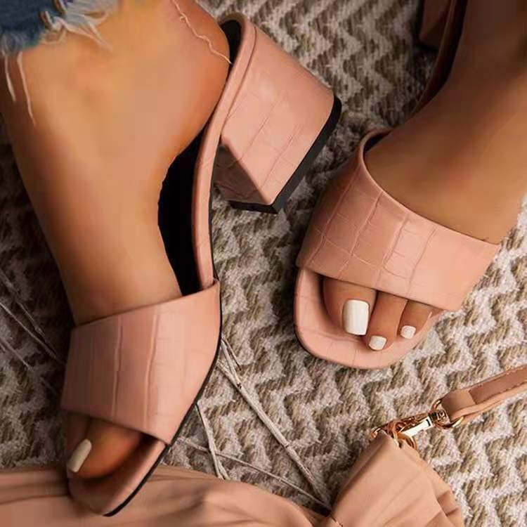 2023 New Korean-style fashion show one-shoulder slippers for women, summer European and American style fashion, thick-heeled and high-heeled women's flip-flops Specification drawing