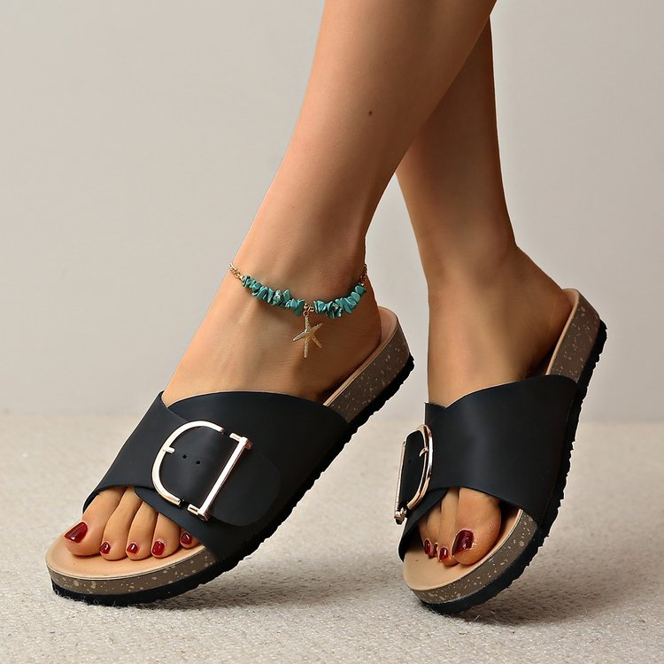 Foreign trade one-piece slippers for women 2025 New style beach open-toe flat sandals for women, European and American women's large-sized women's sandals Application Scenario