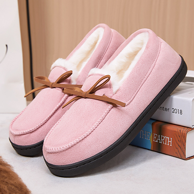 New winter women's shoes: Cotton shoes with added fleece and thickened cotton boots, fashionable and versatile. Outerwear: snow boots, warm and comfortable. Women's ankle boots details Picture