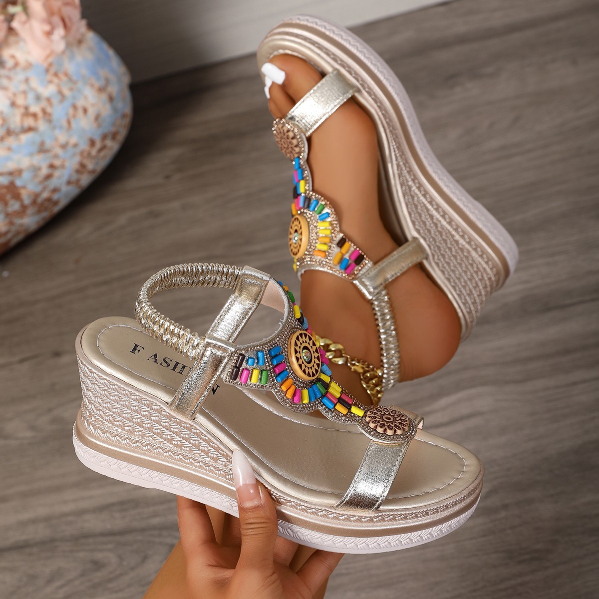 Bohemian beaded thick-soled sandals for women 2025 summer new cross-border trade large-sized sandals for women to wear lightly outside full figure