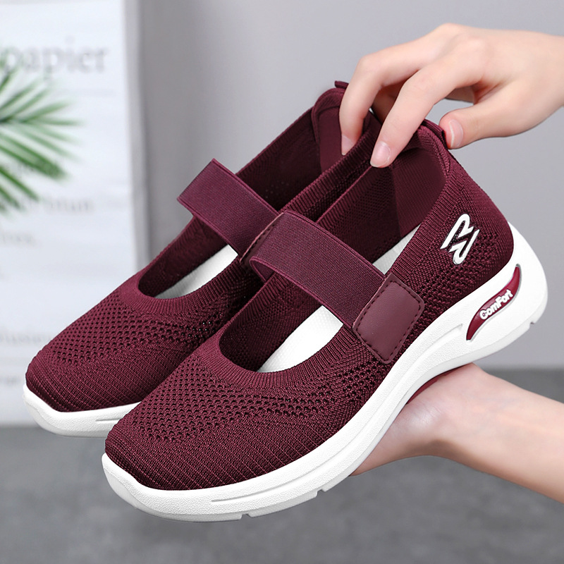 Women's casual shoes, shoes for middle-aged and elderly mothers, versatile women's shoes, soft-soled, not tiring to the feet, flying woven shoes, breathable mesh single shoes details Picture
