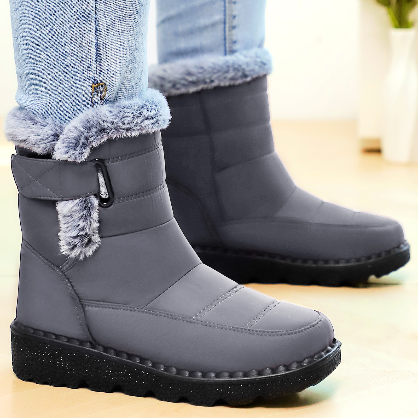 Winter new large-sized cross-border women's snow boots with fleece and thickening, high-top casual women's boots for export details Picture