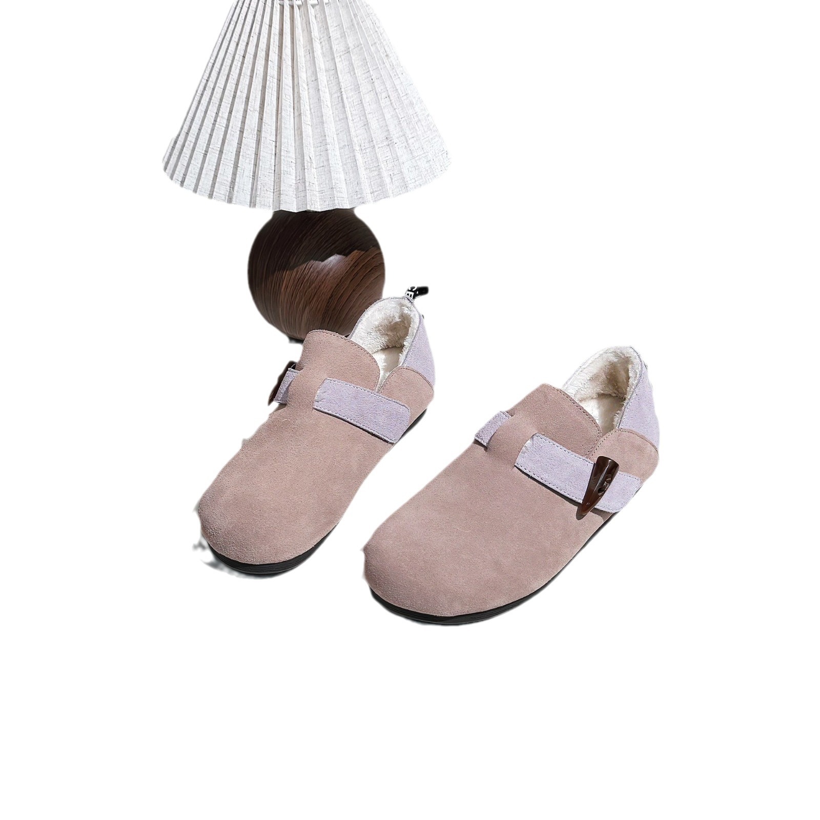 The 2023 Boken Women's Winter new leather fully wrapped one-foot fleece cotton shoes are warm and casual Item Picture