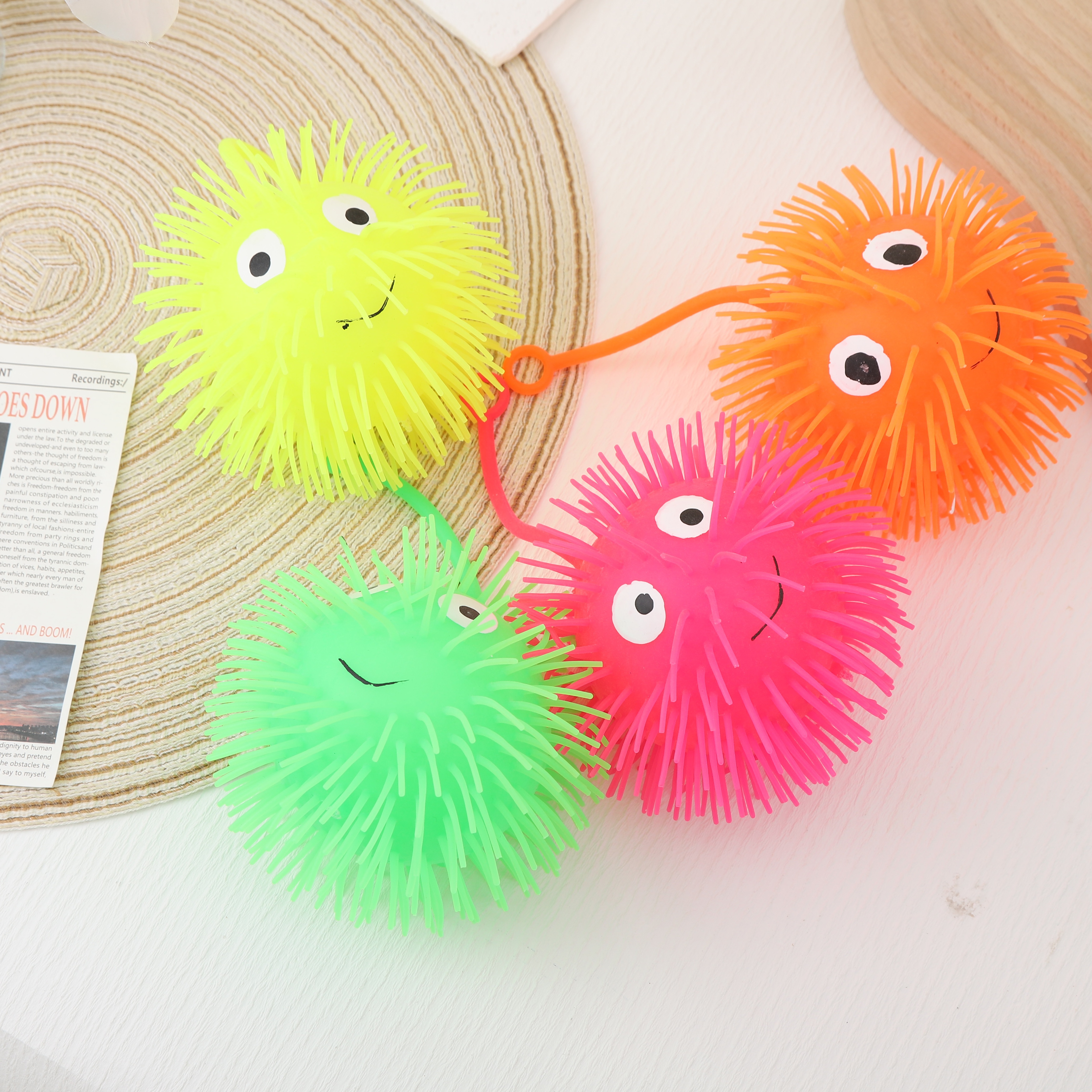 Wholesale of glowing fur balls, glowing hedgehog elastic flash fur balls, venting balls, children's toys details Picture