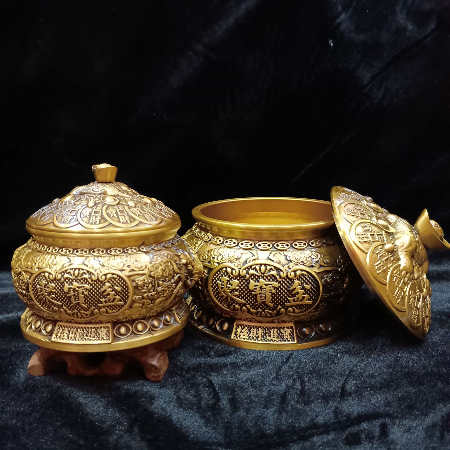 Zhonggong Craft Treasure Basin with copper lid and three-dimensional pattern money coin piggy Bank, a home living room table decoration detail image 6