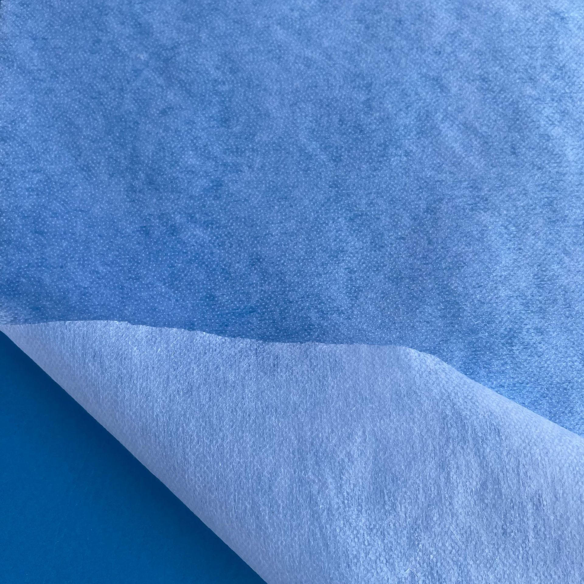 纺粘无纺布实物图