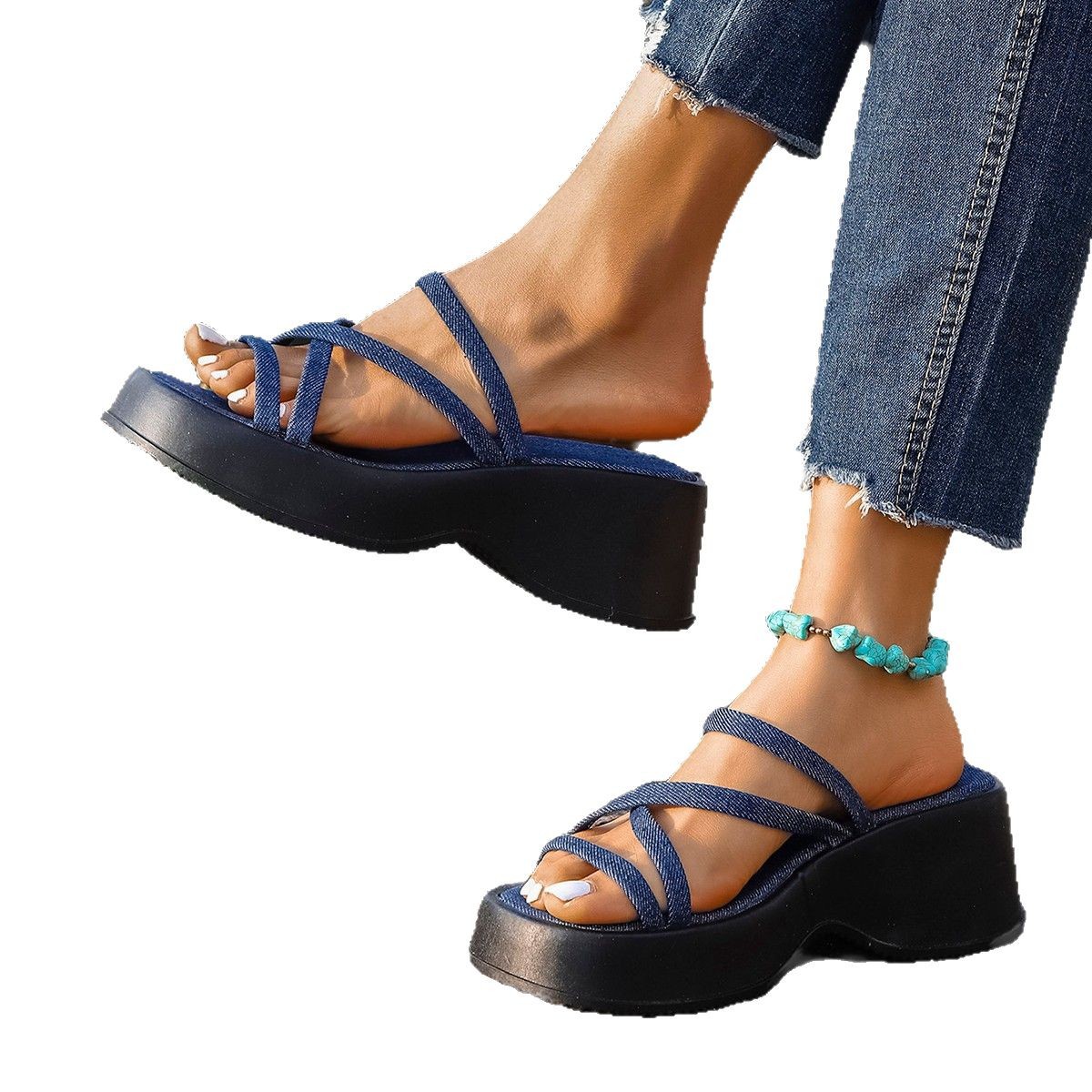 Thick-soled sponge sandals for women in the summer of 2025, a new European and American sexy large-sized wedge heel with exposed toes, thick-soled flip-flops for export Item Picture
