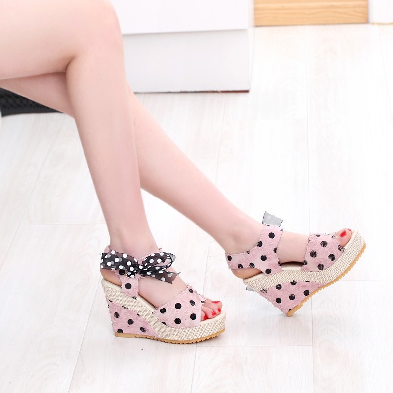Cross-border 2023 new style towel suede high-heeled sandals, summer ankle straps, open-toe, large-sized European and American fashion sandals Application Scenario