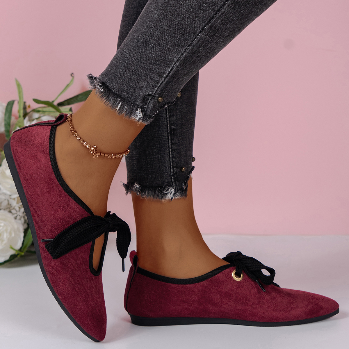 Simple chanel-style shallow-mouthed single shoes for women 2023 autumn new soft-soled bean shoes, French flat-heeled Mary Jane shoes Application Scenario