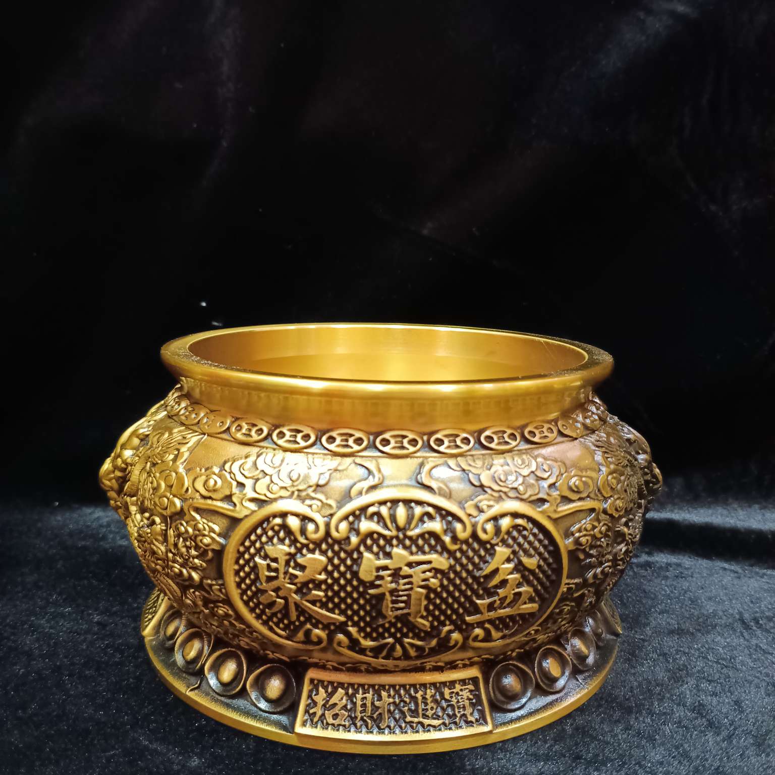 Zhonggong Craft Treasure Basin with copper lid and three-dimensional pattern money coin piggy Bank, a home living room table decoration detail image 4