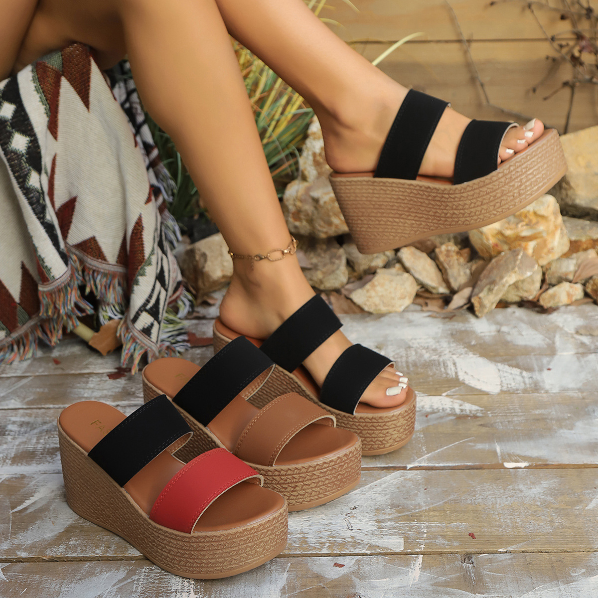 Cross-border trade large size 2025 new style wedge heel women's sandals, slippers, muffin, thick-soled, round-toe, casual, color-blocked flip-flops batch details Picture