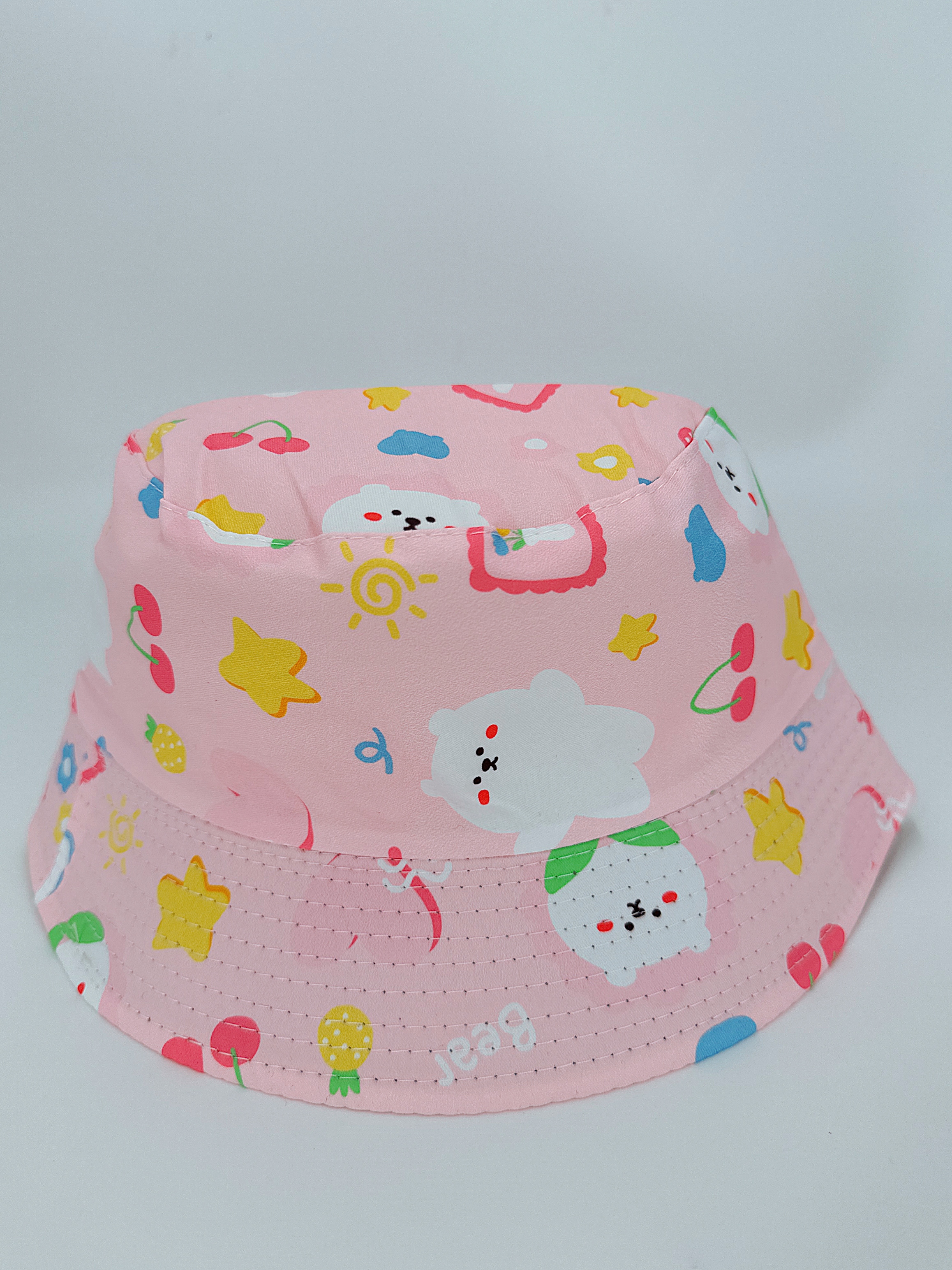 New spring and summer style Little Bear cherry multi-print double-sided fisherman's hat, cute cartoon, versatile, outdoor sun protection and sun protection, foldable for easy carrying, unisply-style, pier circumference 54CM fisherman's hat Application Scenario