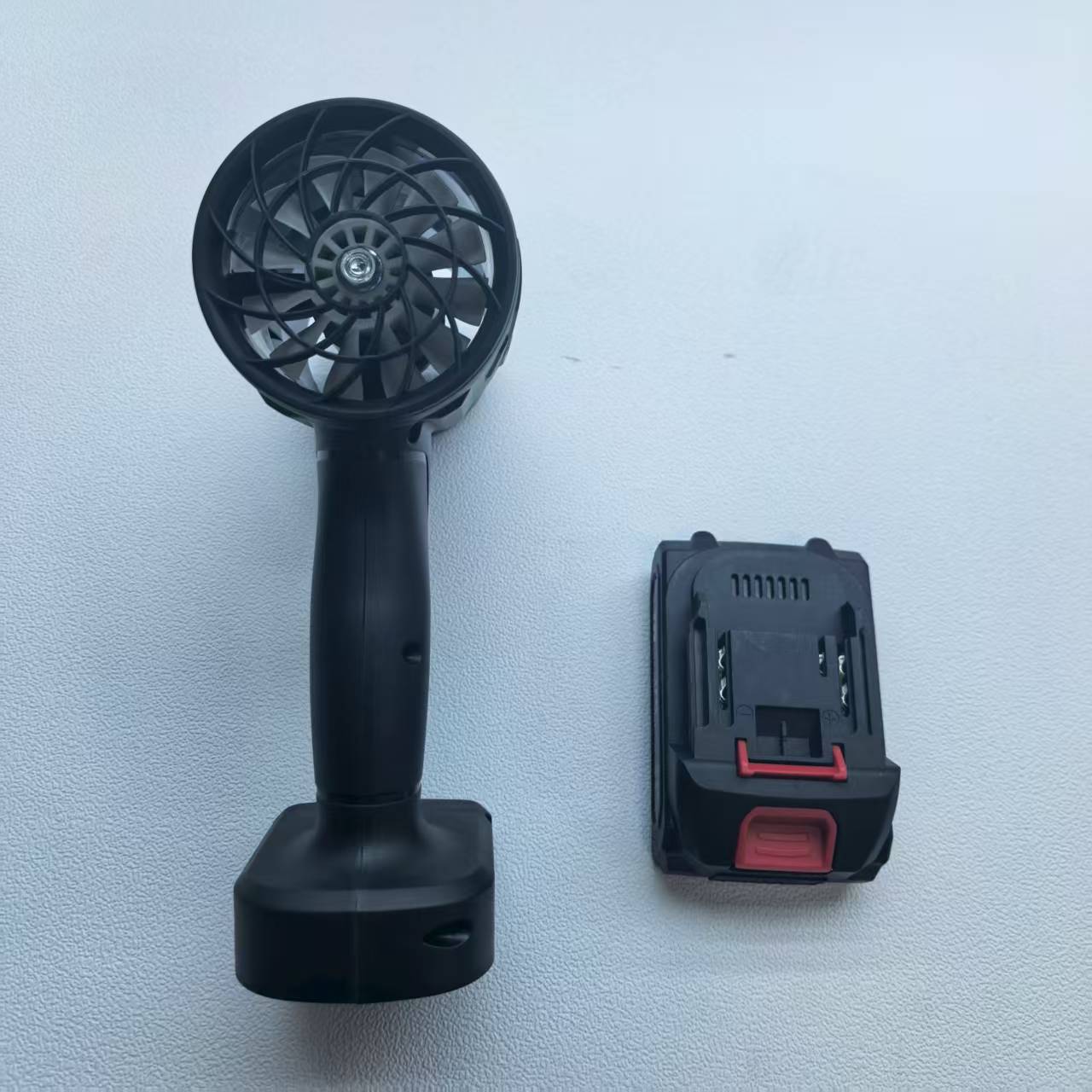 桌面吸尘器/车载吸尘器/手持吸尘器/吸塵機/吸尘器白底实物图