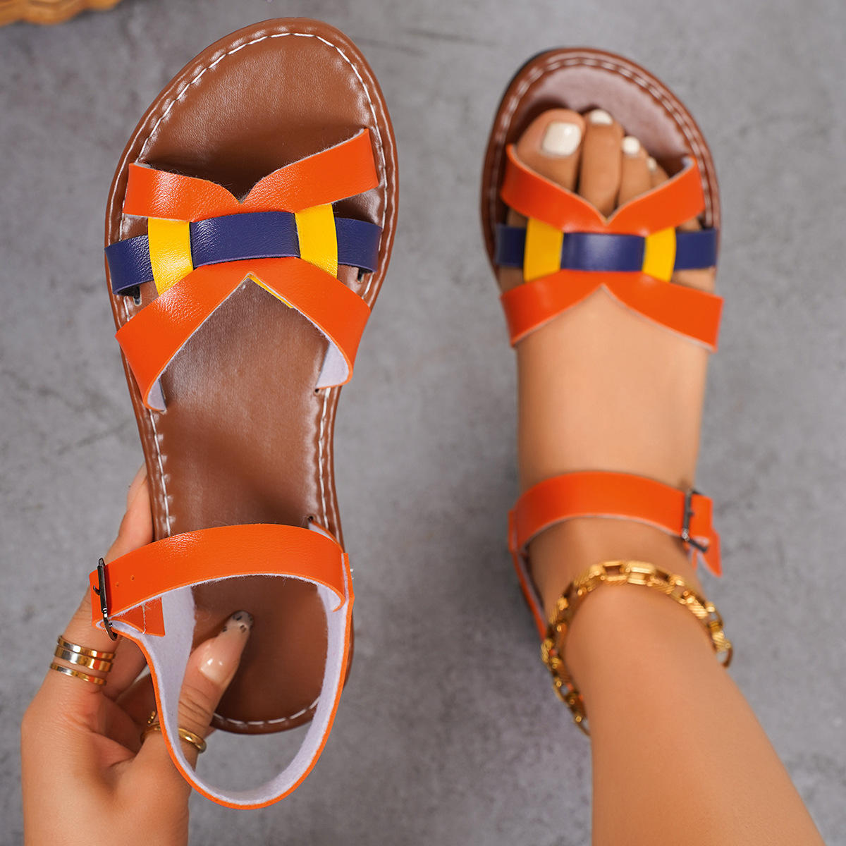 Large-sized 43 fish-mouth colorful woven one-strap sandals for summer 2025, a new style of multi-color beach outerwear women's shoes details Picture