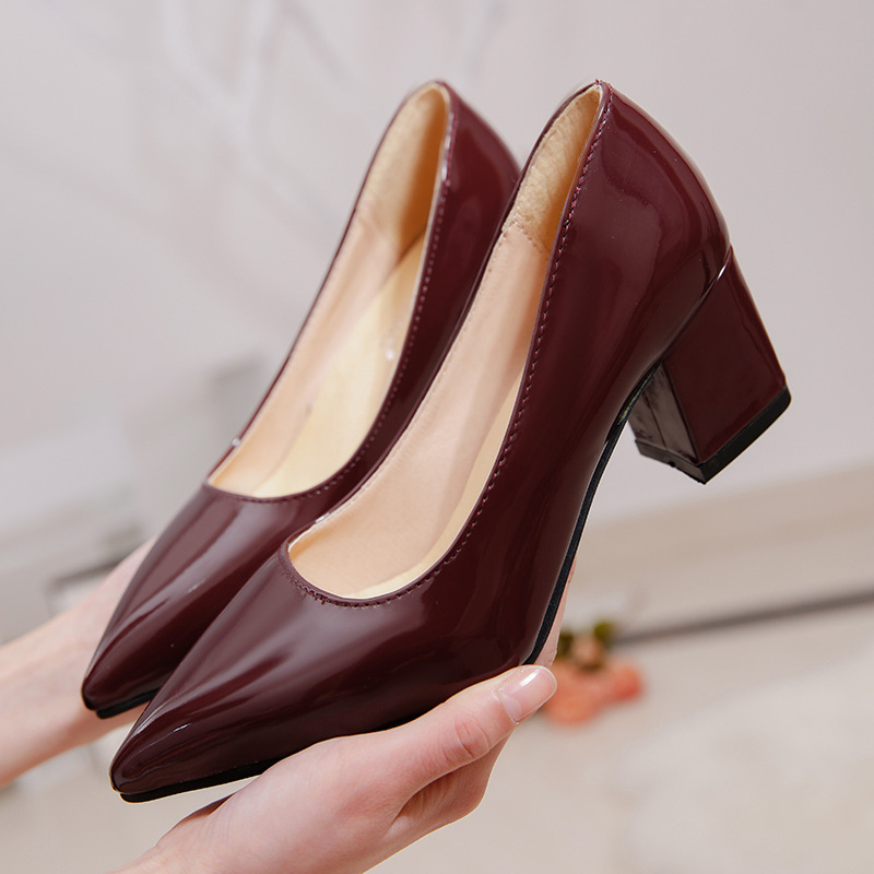 Spring 2023 new Korean style work simple fashion high heels, pointed-toe, thick-heel, shallow opening single shoes for women in stock Application Scenario