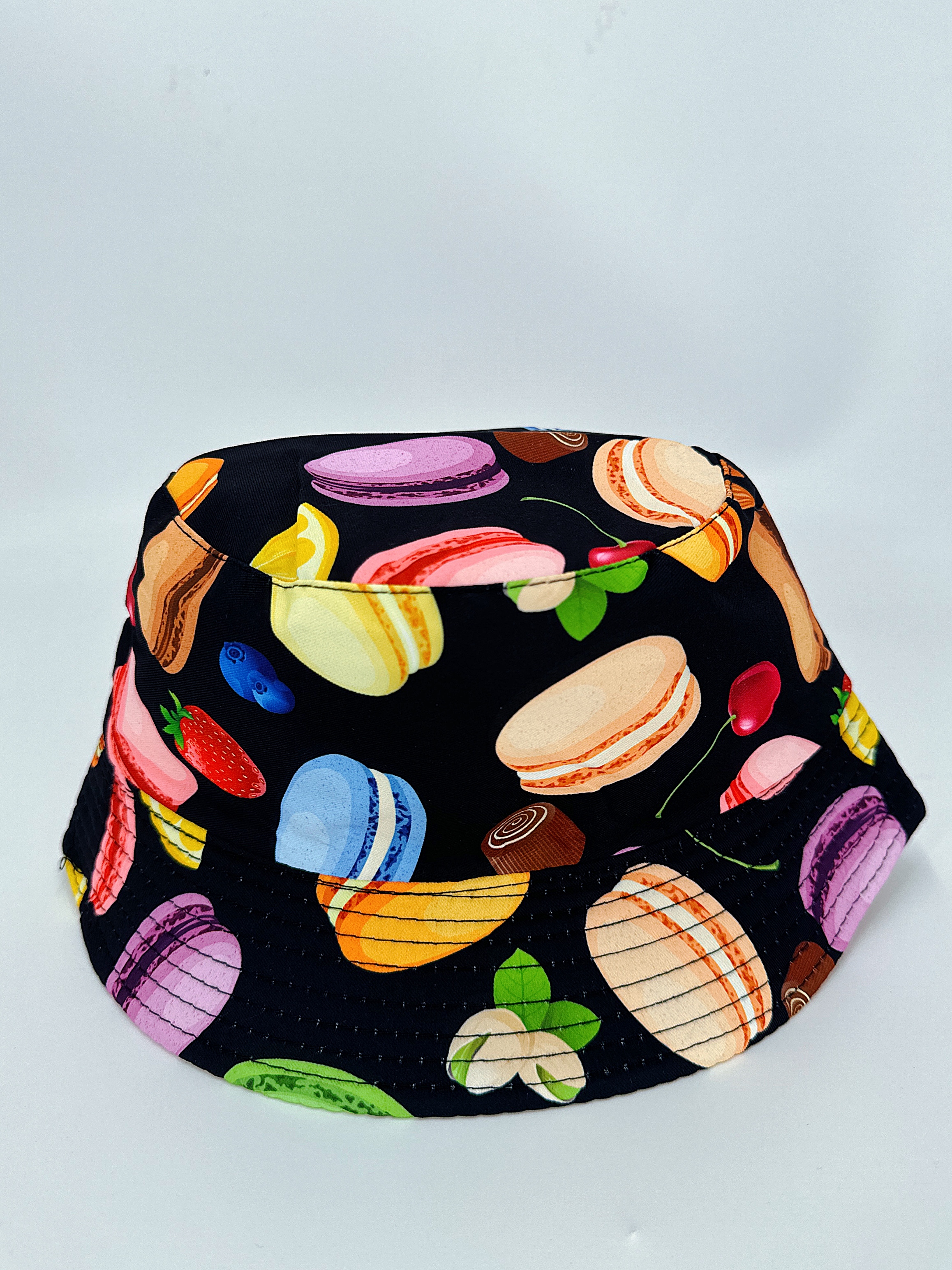 Spring and summer new Hamburg multi-printed double-sided fisherman's hat, cute cartoon, versatile, outdoor sun protection and sun protection, foldable for easy carrying, unisply-style, both pier circumference 54CM fisherman's hat Application Scenario