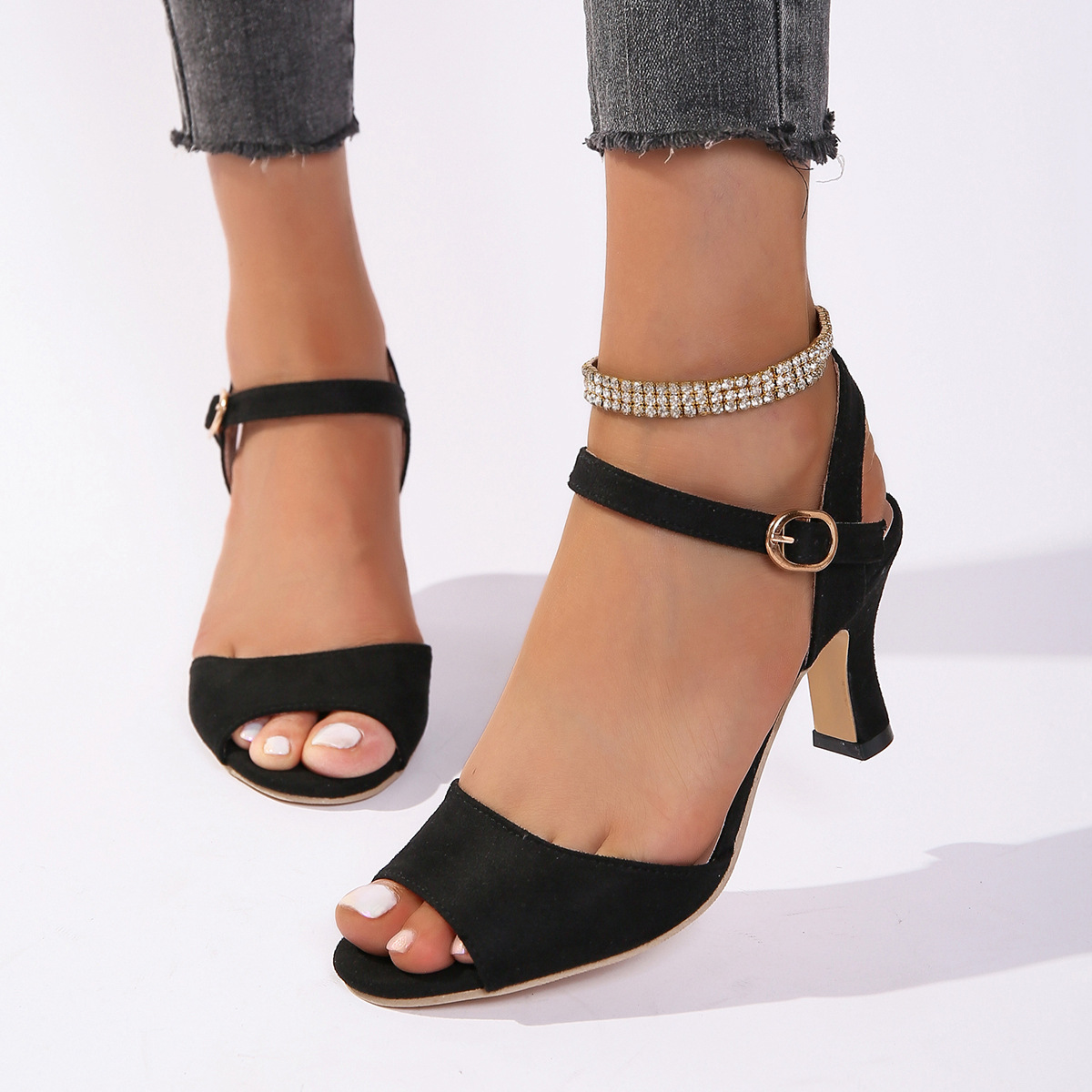 High-heeled sandals for women's summer 2024 new style stylish fashion show Black one-strap thin-heeled high heels Specification drawing