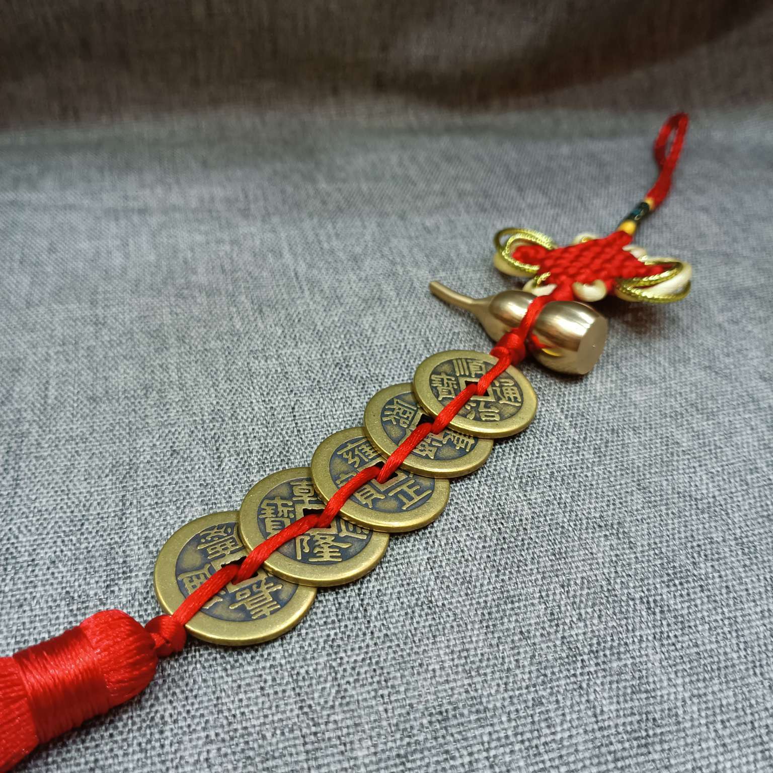 الخيوط الذهبية للذكور الصينية Item Picture