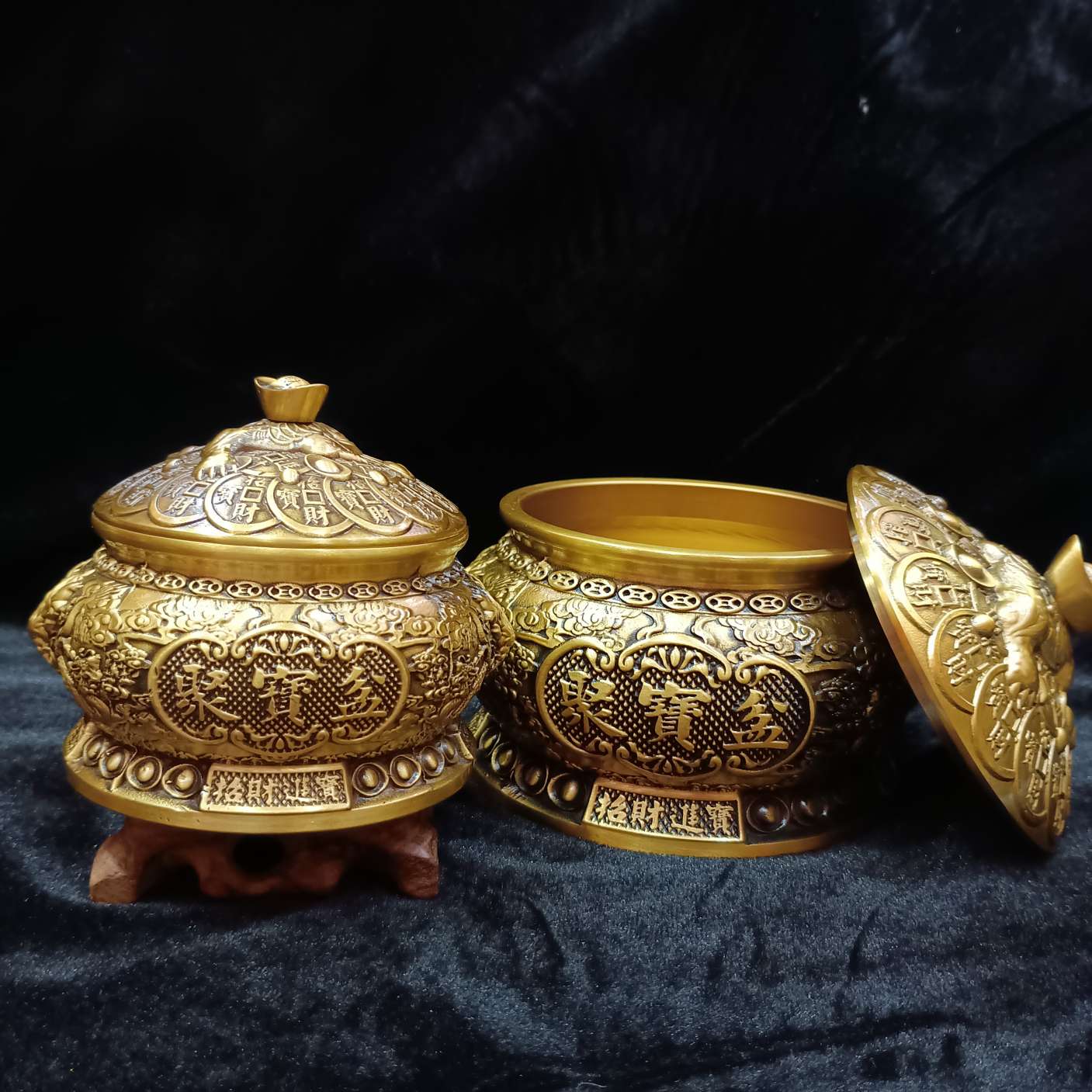 Zhonggong Craft Treasure Basin with copper lid and three-dimensional pattern money coin piggy Bank, a home living room table decoration Specification image