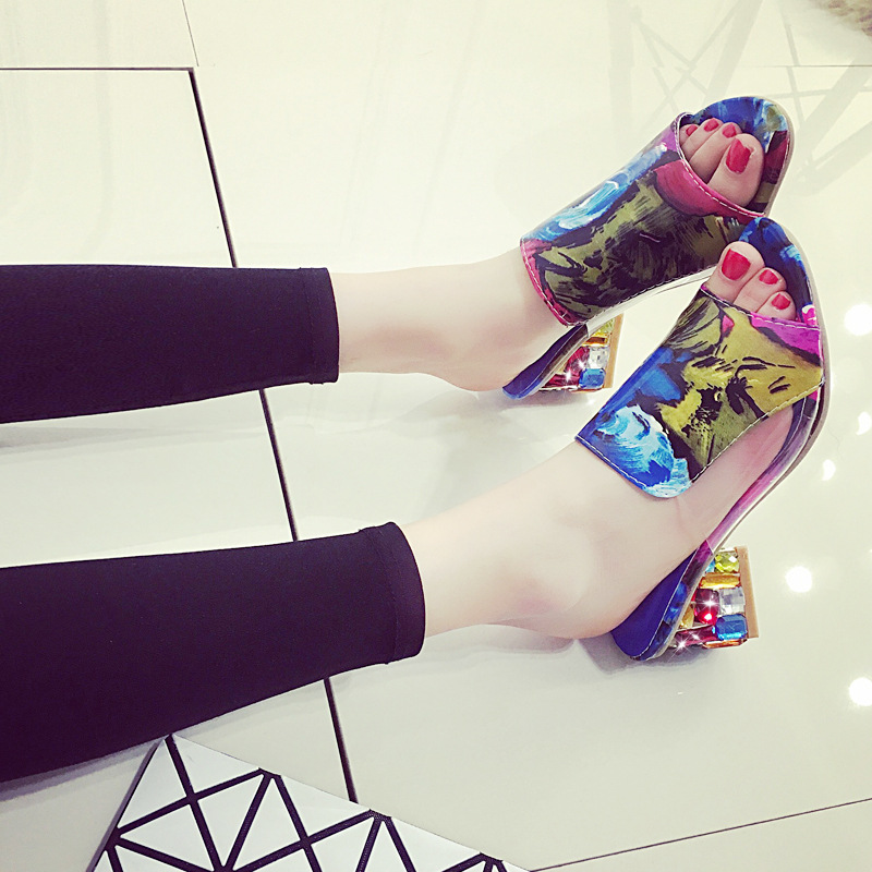 Summer new style sandals for foreign trade: Women's mid-heel, fish-mouth water diamond, European and American fashion, large-sized, thick-heel, patterned flip-flops 41 Specification drawing