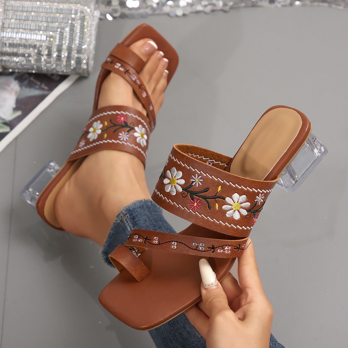 In 2025, Amazon's new summer collection of flip-toe flower-embroidered sandals for women's export with crystal heels details Picture