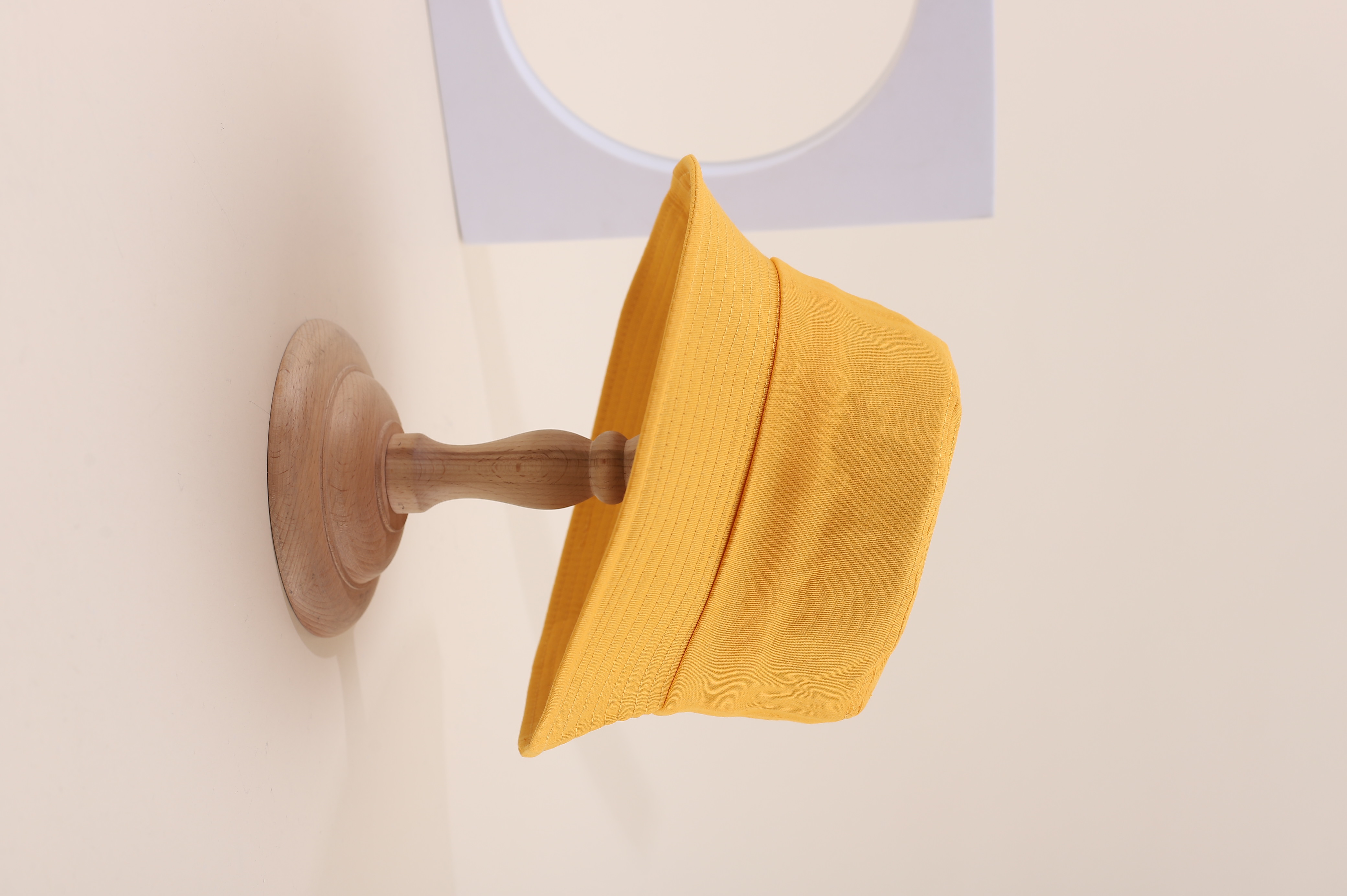 This is a popular Korean adult single-sided fisherman hat for spring and summer. It has a smooth board that can be DIY for sun protection and sun protection. It is simple, fashionable, versatile, foldable and easy to carry. It is suitable for both men and women. Both sizes are 58 head measurements. details Picture