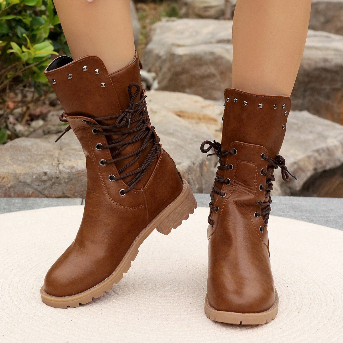 Autumn and winter foreign trade new 2021 new square-heeled mid-calf knight boots for women 41-43 large size mid-calf boots for women Application Scenario
