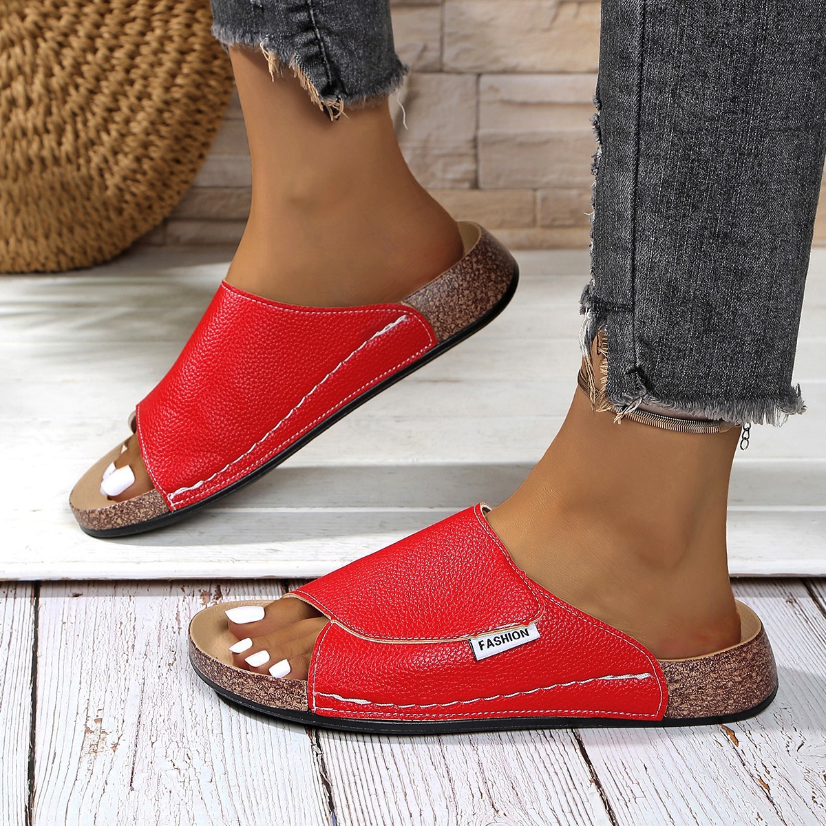 New summer 2025 foreign trade women's thick-soled slippers, cross-border large-sized one-line wide striped thick-soled fish-mouth slippers full figure