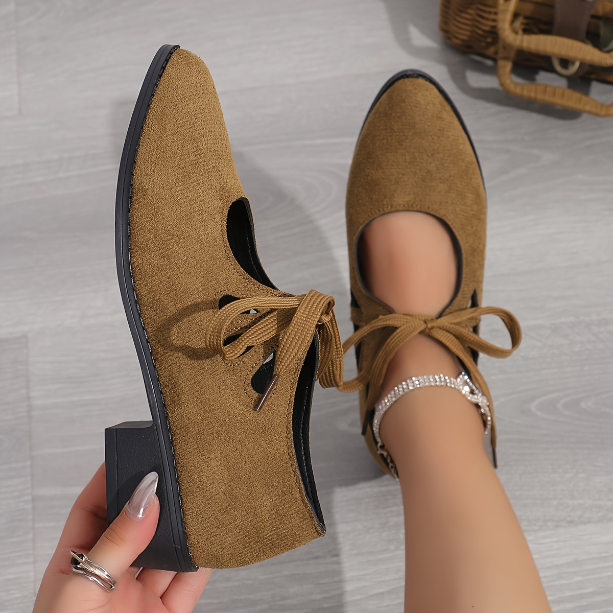 Foreign trade plus-size women's shoes 2025 Spring Cross-border new style shallow opening women's single shoes, suede pointed toe lace-up square heel loafers details Picture