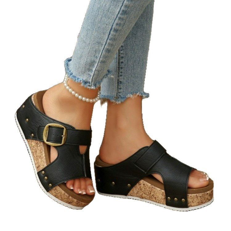 2025 Summer new cross-border large-sized wedge heel belt buckle slippers for women, European and American riveted fashionable foreign trade high-heeled women's shoes Item Picture