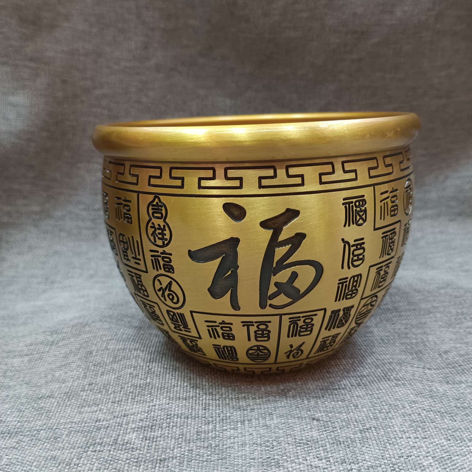 Zhonggong Craft Copper Bai Fu Rice Jar 11.5 cm Handicraft Study and Office Decoration detail image 3