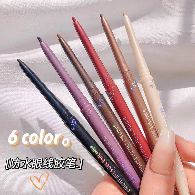 NOVO's Heart-stirring colored eyeliner gel pen is extremely fine, super fine, waterproof, sweat-proof, and does not smudge, allowing you to draw down to the bottom of your pen full figure