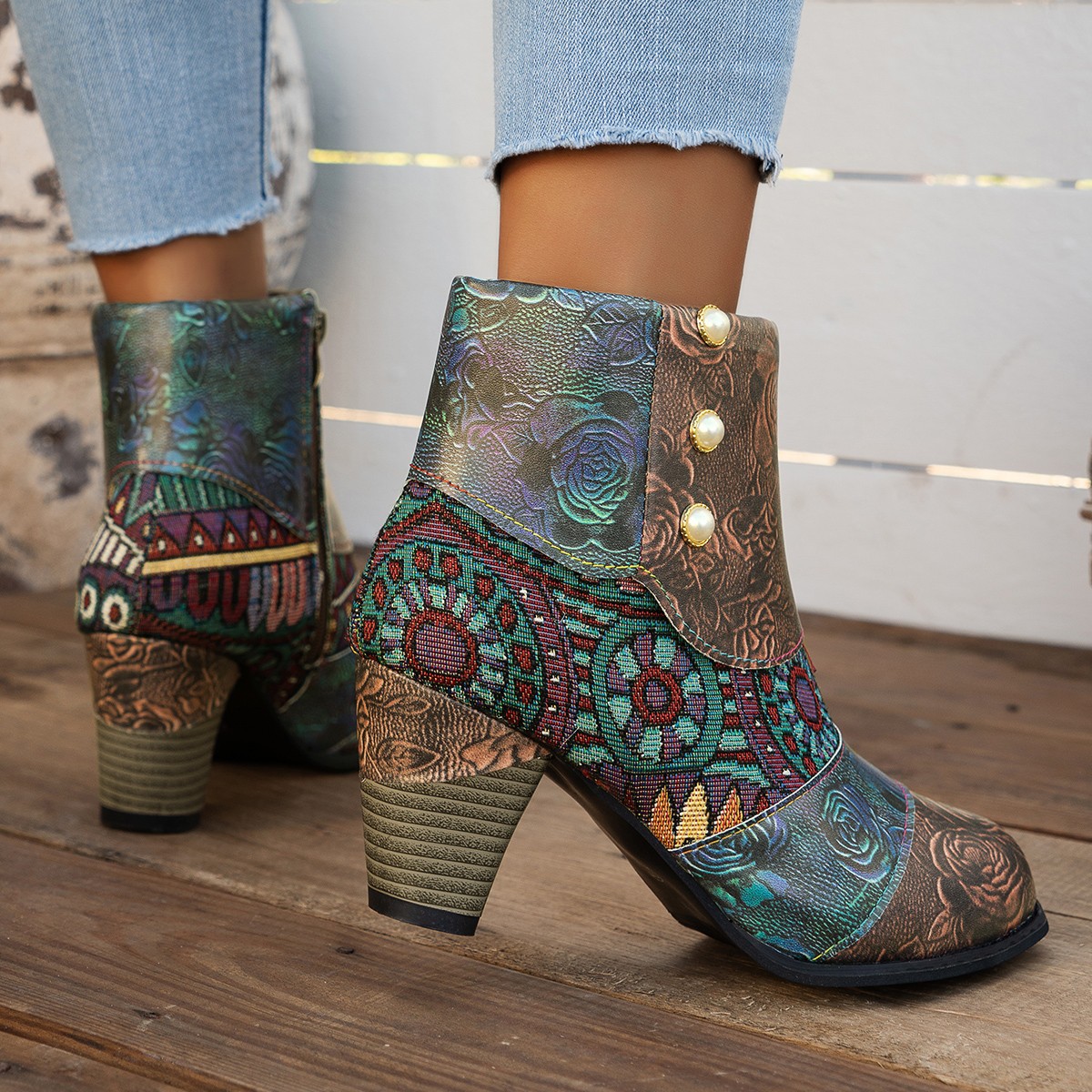 Autumn and winter ethnic style fashionable high-heeled women's boots, short-top fashion boots, side zipper retro women's leather boots in stock Application Scenario