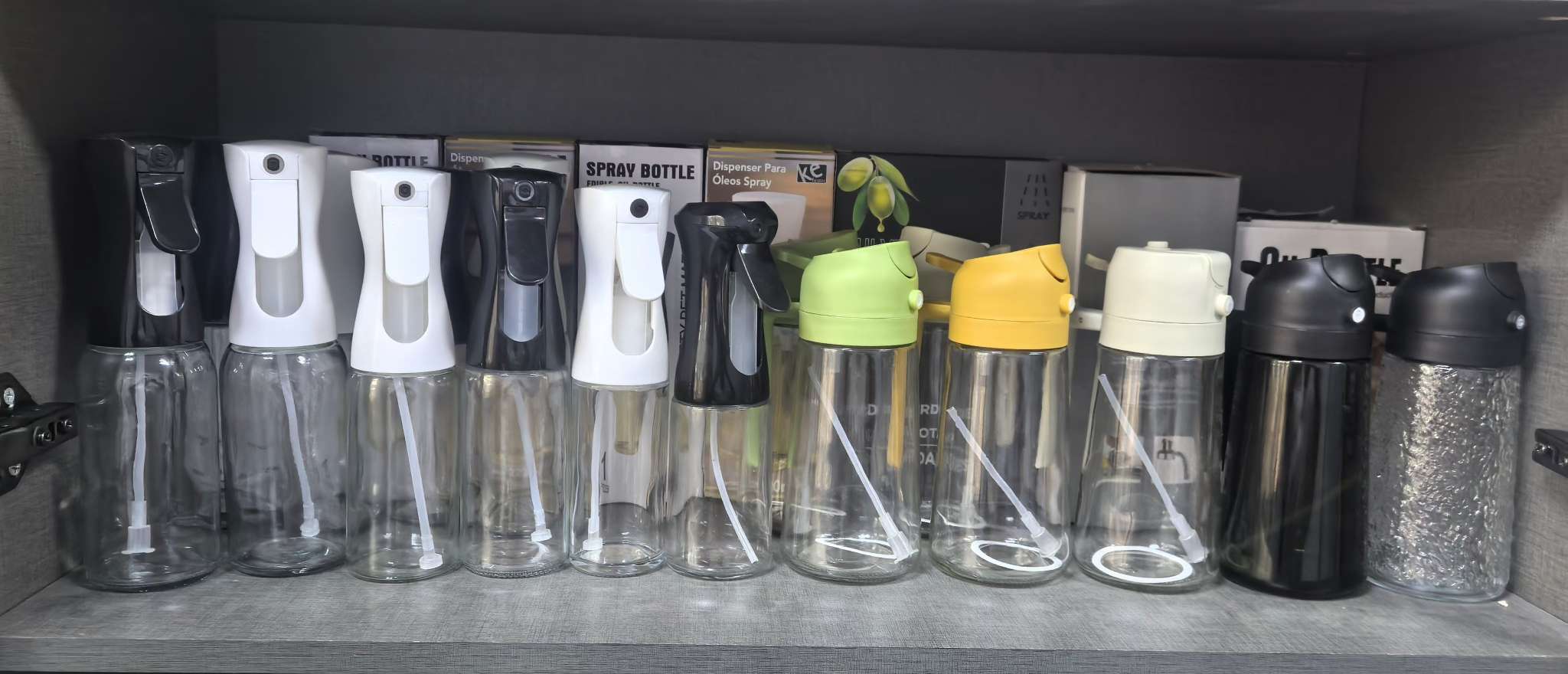 Household glass spray bottle, press-type spray oil pot, kitchen spray oil pot, stainless steel spray bottle, atomized spray oil pot, oil pot seasoning glass oil pot, oil pot seasoning bottle can, kitchen glass bottle Item Picture