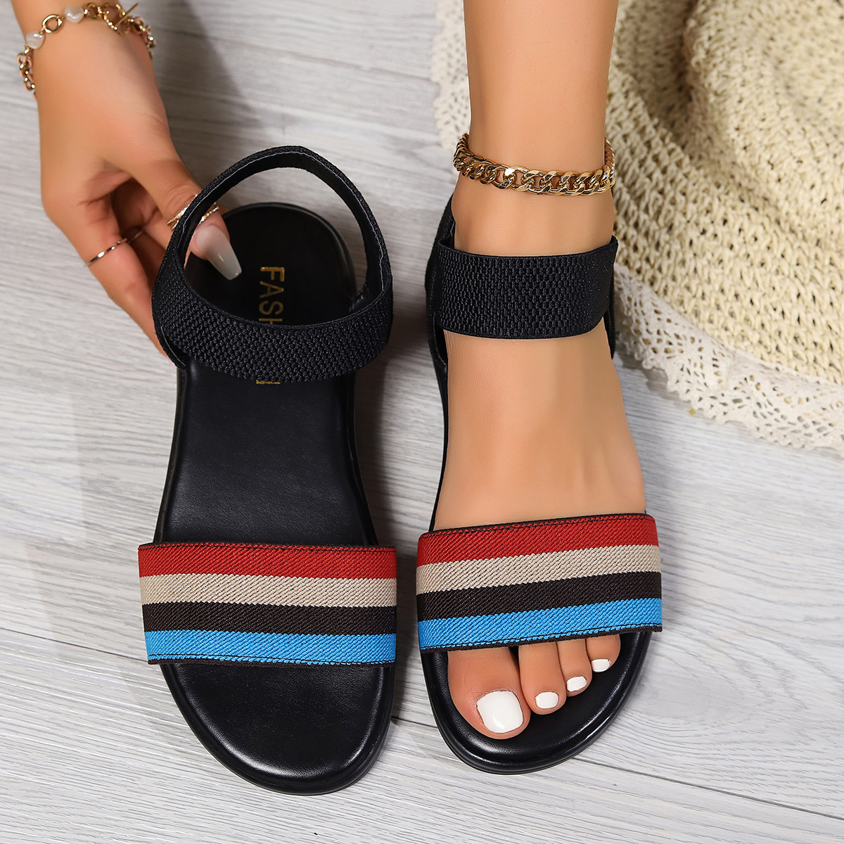 Wholesale of large-sized foreign trade women's shoes for summer 2024, casual elastic back strap woven flat sandals for women details Picture
