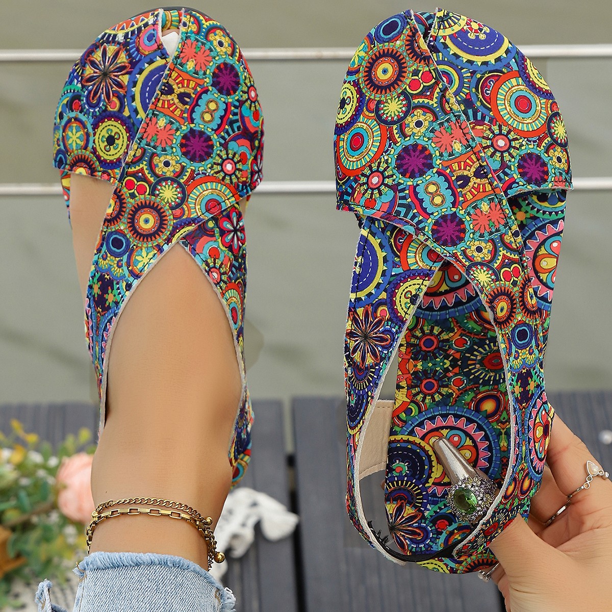 Cross-border large-sized ethnic-style flat-bottomed flip-flops 2025 Summer new breathable printed Roman-style foreign trade women's shoes Specification drawing