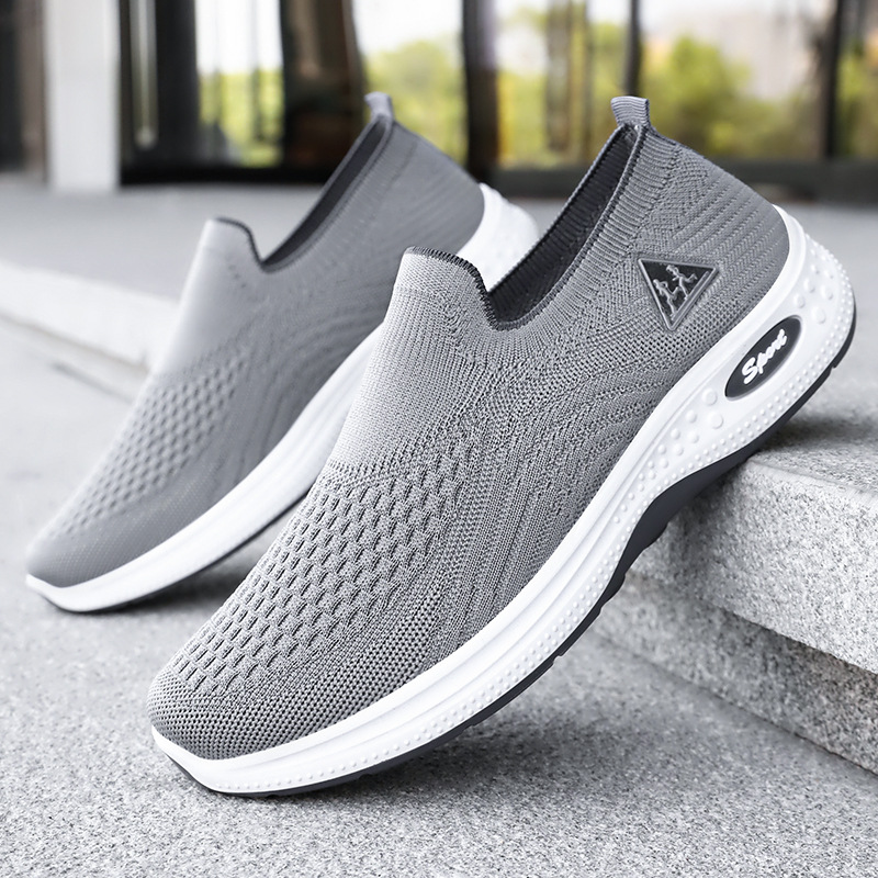 Men's shoes, breathable and non-smelly, casual shoes for the feet, shoes for middle-aged and elderly dads, one-step lazy shoes, couple flying woven single shoes full figure
