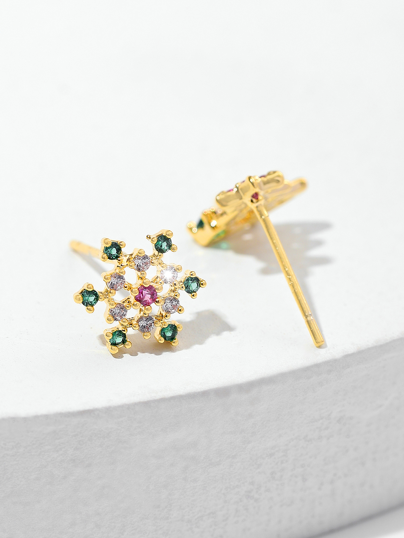 饰品/耳饰/耳钉/3对耳钉/滴油白底实物图