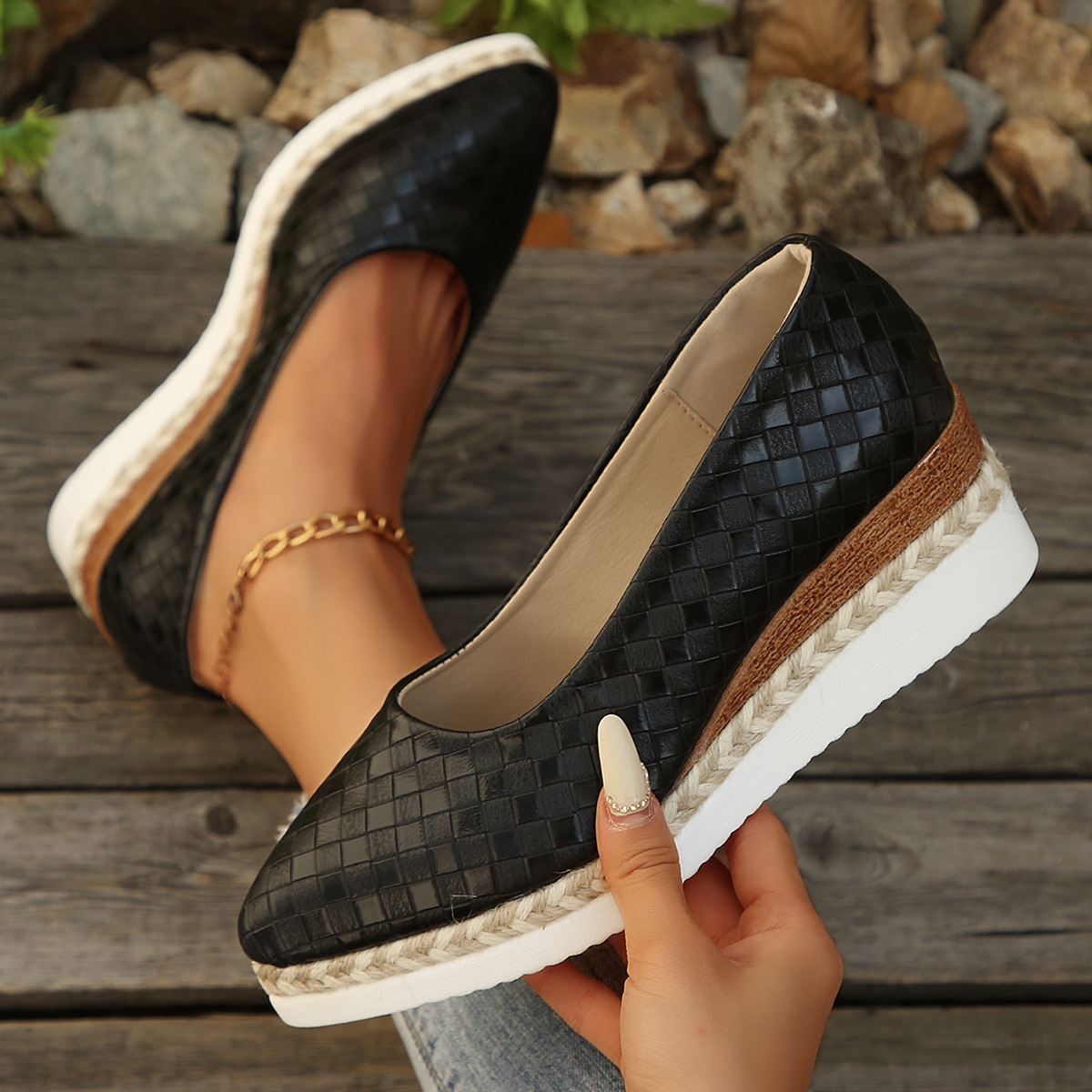 Cross-border European and American large-sized spring and autumn new style hemp rope sponge sole shallow opening breathable pu export head women's single shoe large size Application Scenario