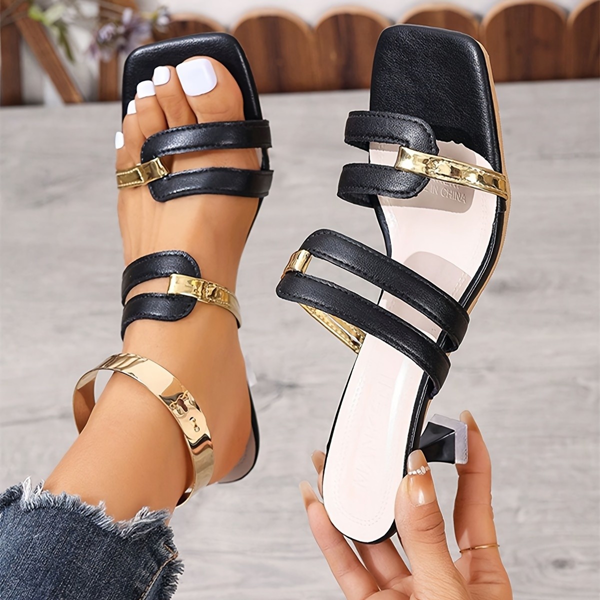 European and American export large-sized flip-flops 2025 Spring/Summer cross-border new color-blocking fashionable high-heeled shoes with one-shoulder thin heels details Picture