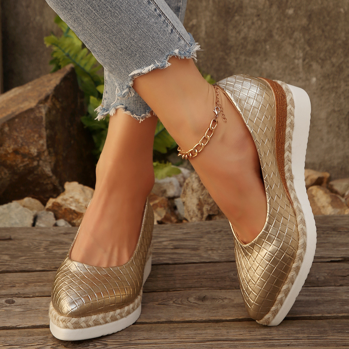 Cross-border European and American large-sized spring and autumn new style hemp rope sponge sole shallow opening breathable pu export head women's single shoe large size Specification drawing
