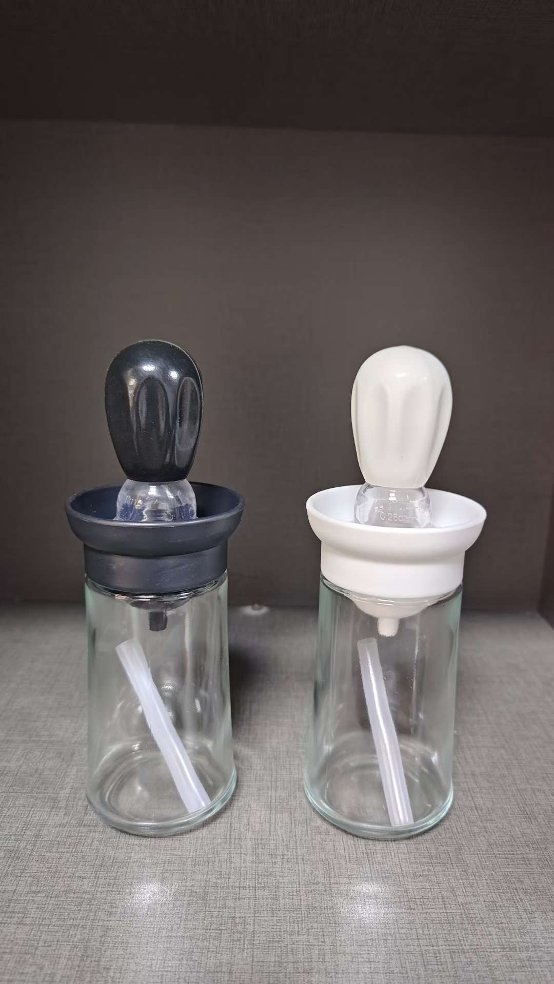 Household glass spray bottle, press-type spray oil pot, kitchen spray oil pot, stainless steel spray bottle, atomized spray oil pot, oil pot seasoning glass oil pot, oil pot seasoning bottle can, kitchen glass bottle undefined
