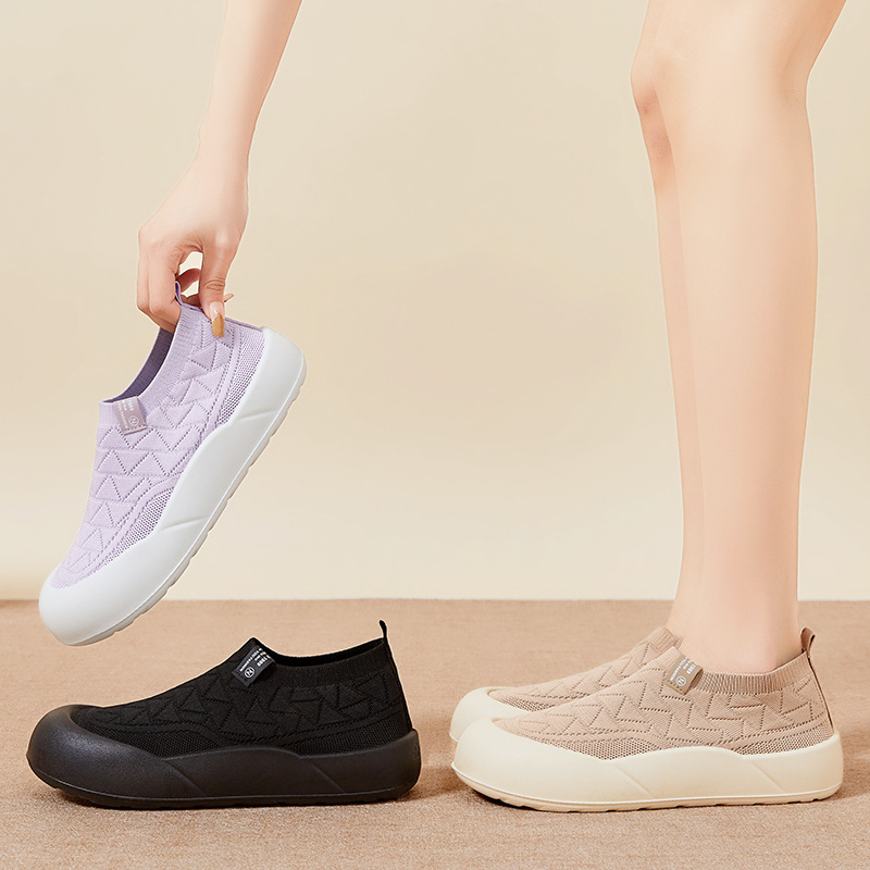 Women's shoes, casual shoes, versatile and fashionable women's single shoes, soft soles, comfortable nurse shoes, one-step mom shoes, breathable flying woven shoes Application Scenario