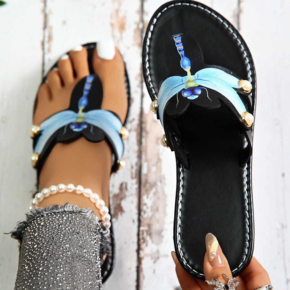 Summer new European and American fashion color block women 's slippers summer daily flat sandals slippers details Picture